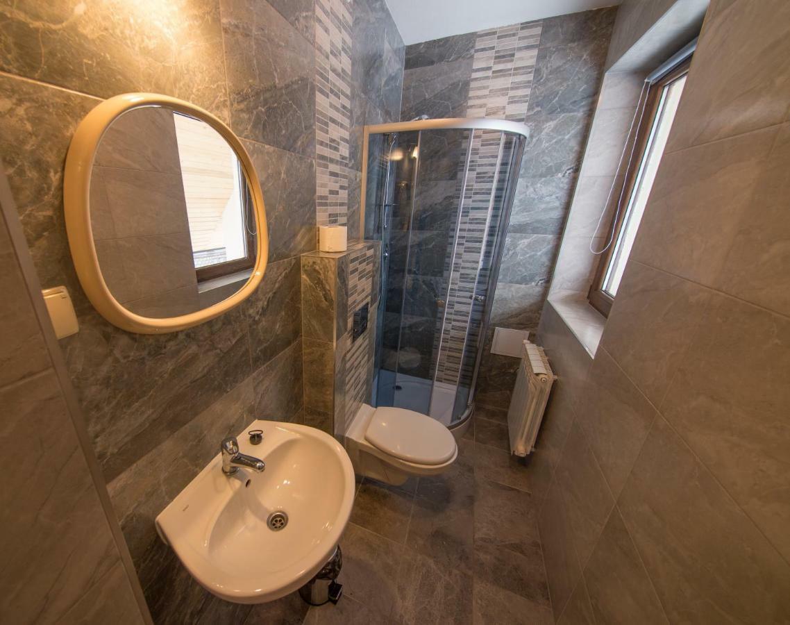 Pokoje I Apartamenty Nad Potokiem Закопане Екстериор снимка